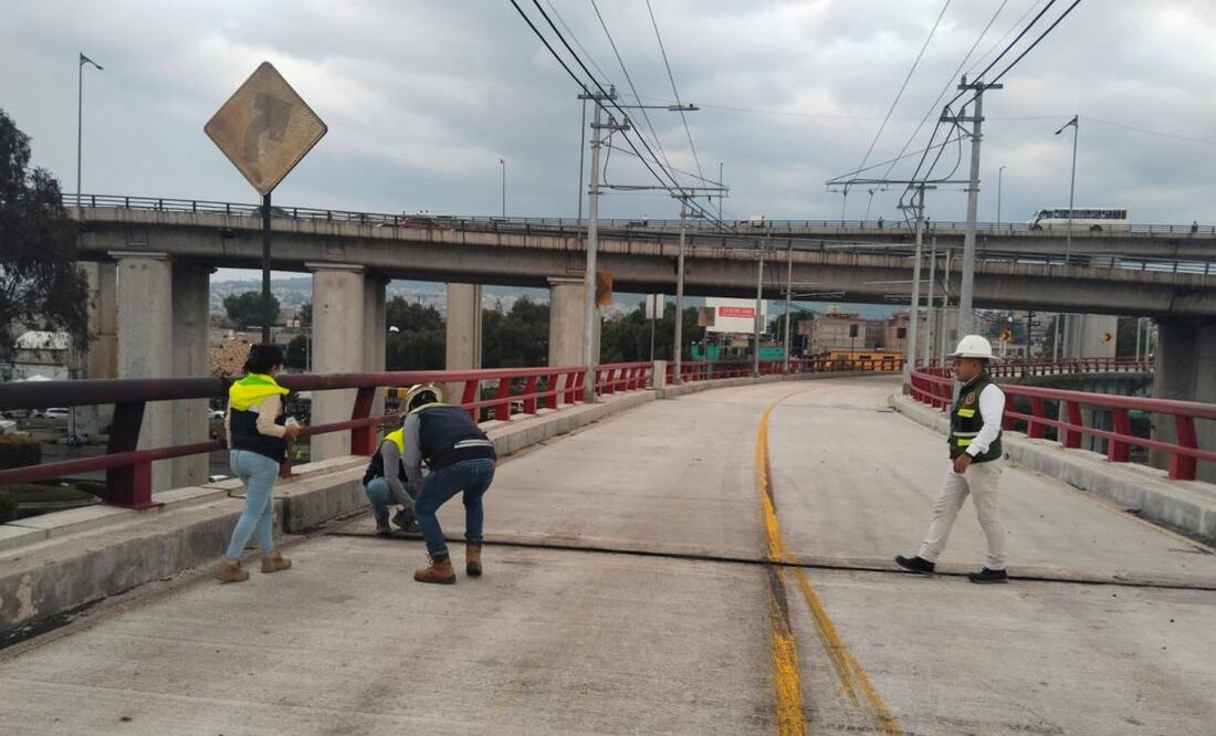Continúa cierre de estación Santa Marta del trolebús elevado tras explosión de pipa de gas en Iztapalapa (11/09/2025). Foto: Especial