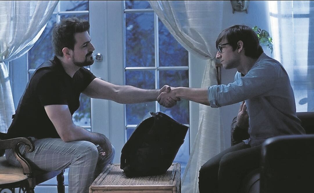  Dentro de una casa se evalúa quién merece una herencia. Fotos: AMAZON PRIME VIDEO