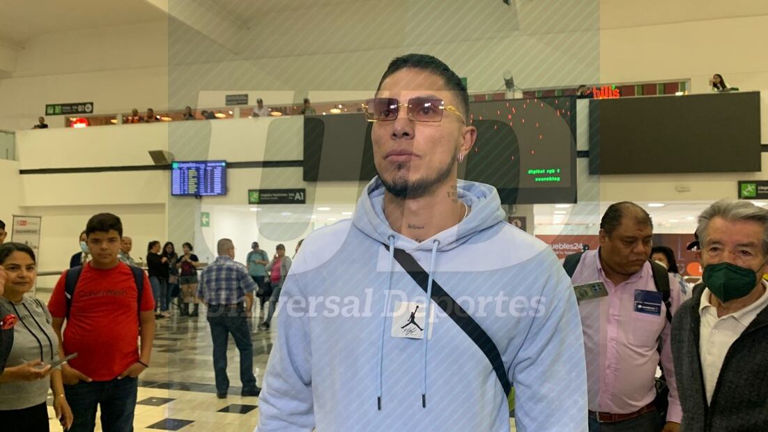 Carlos Salcedo ilusionado con llegar a Cruz Azul