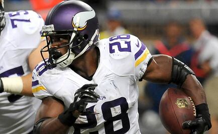 NFL: Vikings no busca transferir a Adrian Peterson