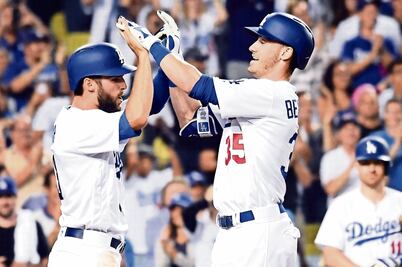 Dodgers emociona a su afición  