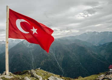 Turquía cierra sus puertos y su espacio aéreo a naves de Israel; restricción no afecta a los vuelos comerciales