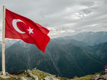 Turquía cierra sus puertos y su espacio aéreo a naves de Israel; restricción no afecta a los vuelos comerciales