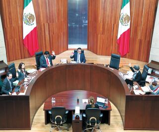 Acusan atentado a autonomía de TEPJF