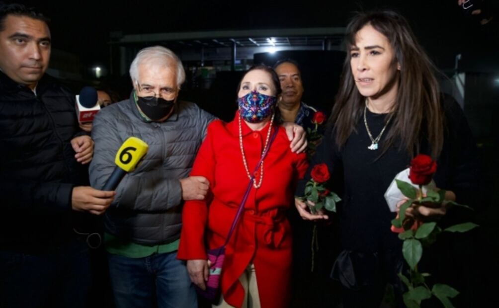 Rosario Robles sale de la cárcel de Santa Martha Acatitla luego de 3 años presa