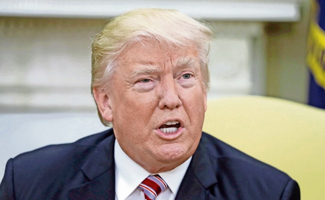 Trump also said, without offering details, that Mexican soldiers recently had “pulled guns” on U.S. troops in what he suggested was “a diversionary tactic for drug smugglers" - Photo: Evan Vucci/AP