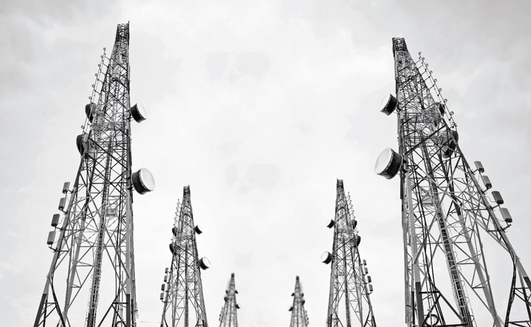 Wearing only a t-shirt, jeans, and a small rucksack, Octavio Salas stated that there are entrepreneurial programs that help to improve the situation of Nayarit laborers - Photo: Sasin Paraksa/EL UNIVERSAL