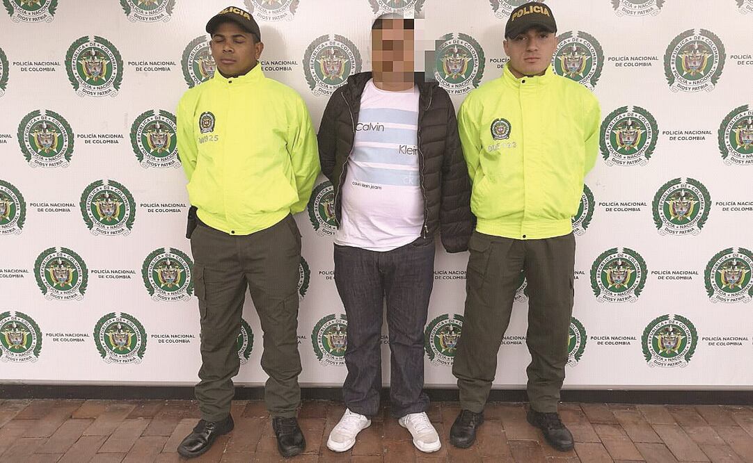 El mexicano Bernabé Millán Rascón, alias Berna o El Manco, miembro del Cártel Jalisco Nueva Generación fue detenido ayer en la madrugada (POLICÍA NACIONAL DE COLOMBIA)