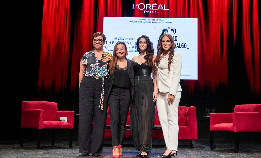 El panel conmemorativo al estreno del cortometraje “The Final Copy of Ilon Specht” estuvo conformado por Joanna Lopez, Deborah Armstrong, Renata Notni y Danielle Dithurbide. Foto: Angélica Chema Sierra EL UNIVERSAL