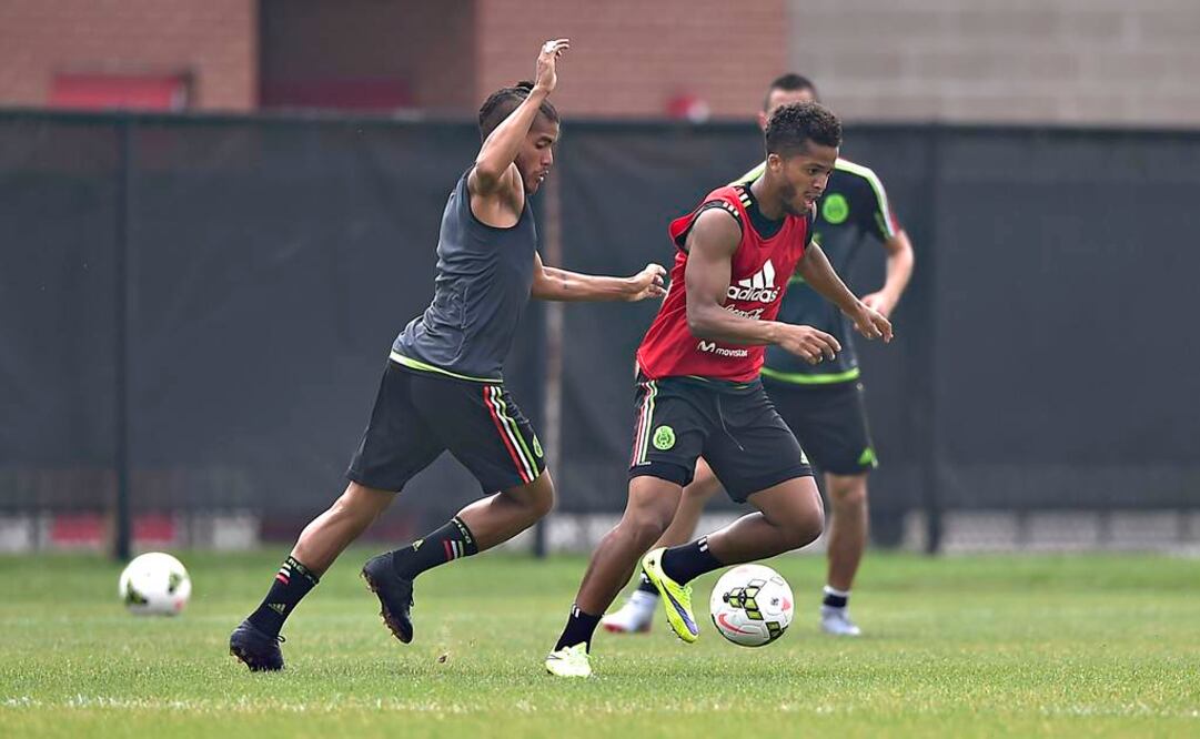 Los Dos Santos serían titulares contra Cuba