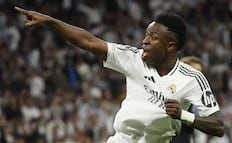 Real Madrid acaba con los rumores y renueva a Vinícius Jr