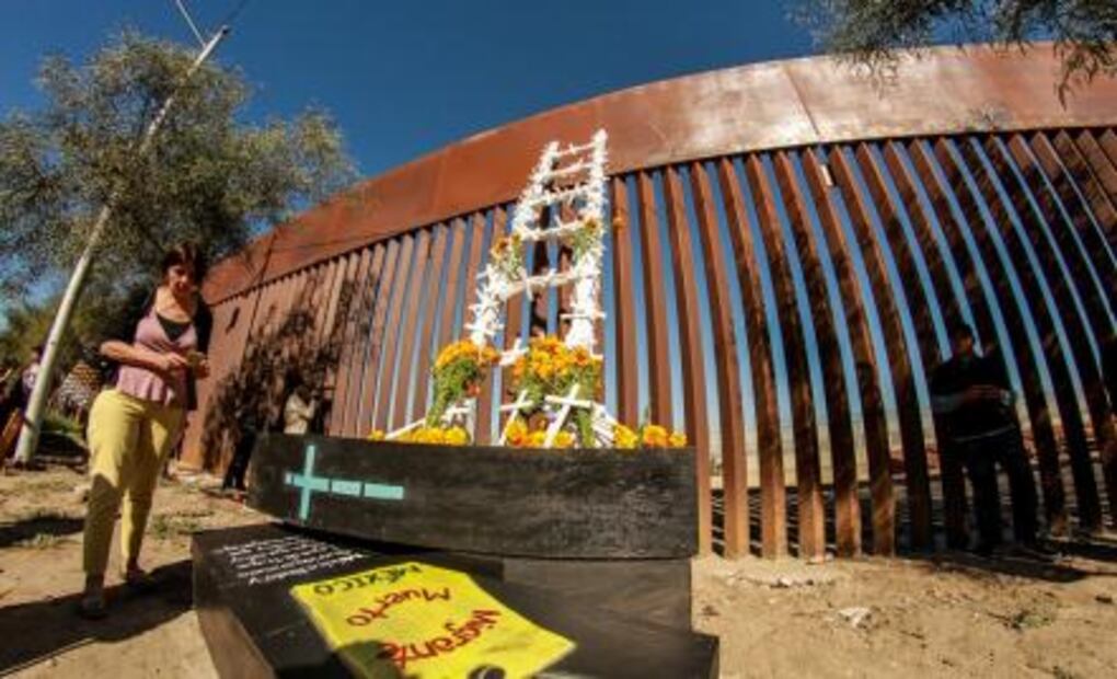 Huyen de la violencia y llegan a la frontera insegura