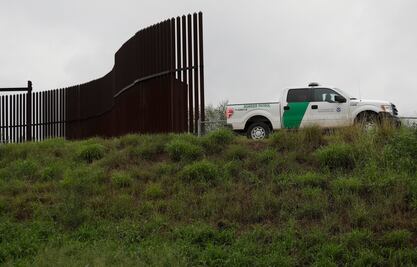 DHS, sin dinero para construir el muro