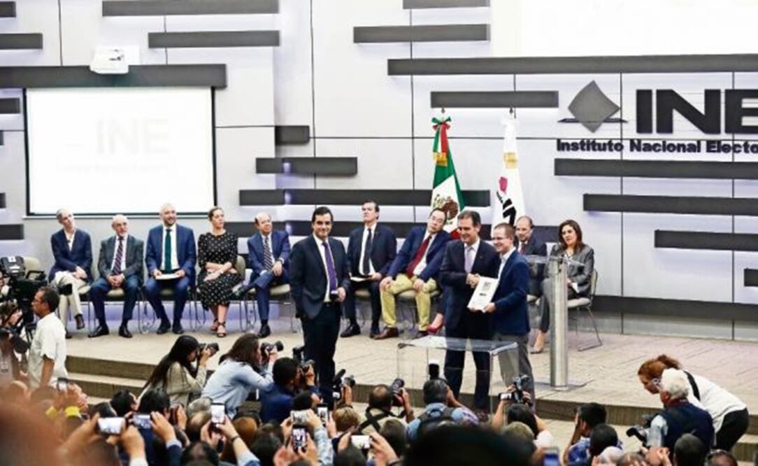 Ricardo Anaya, yesterday at the INE – Photo: Yadin Xolalpa/EL UNIVERSAL