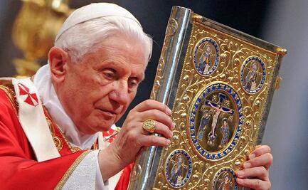 Benedicto XVI se recupera de infección en el rostro, informa su secretario