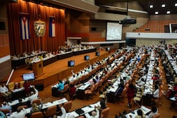 Parlamento de Cuba pide “apoyo” a legislativos extranjeros ante la amenaza de EU; envía cartas a instituciones interparlamentarias