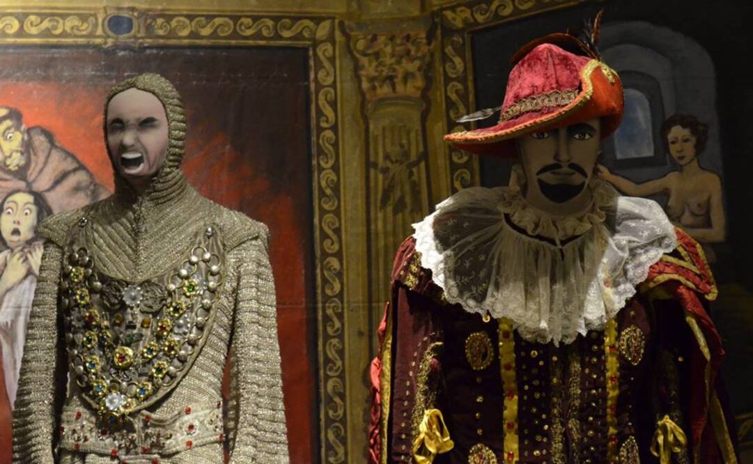 La exhibición está integrada por joyas, manuscritos, escenografía, vestuarios y bosquejos pertenecientes a la Colección Bravo Reyes. FOTO: Facebook/Museo de Arte Popular.