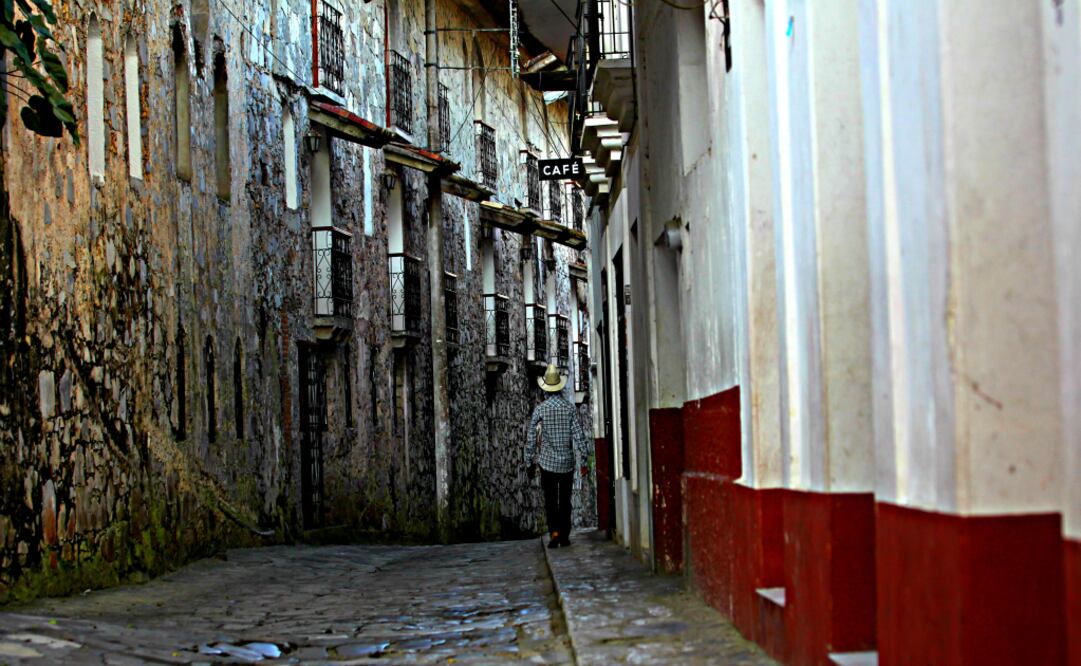 Trueque, artesanías, comilona y neblina en Cuetzala, Puebla. (Foto: Fernando Ramírez)