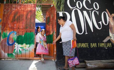 El bar mexicano que por la mañana es una escuela