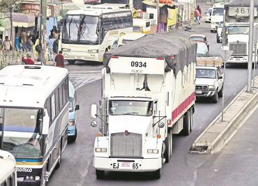 Este jueves 2 de julio no circulan autos con engomado verde