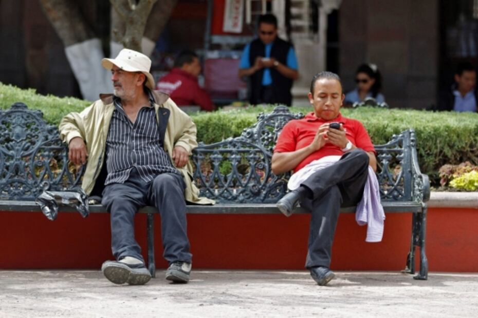 Los manoseadores, goteros y violadores de Morena