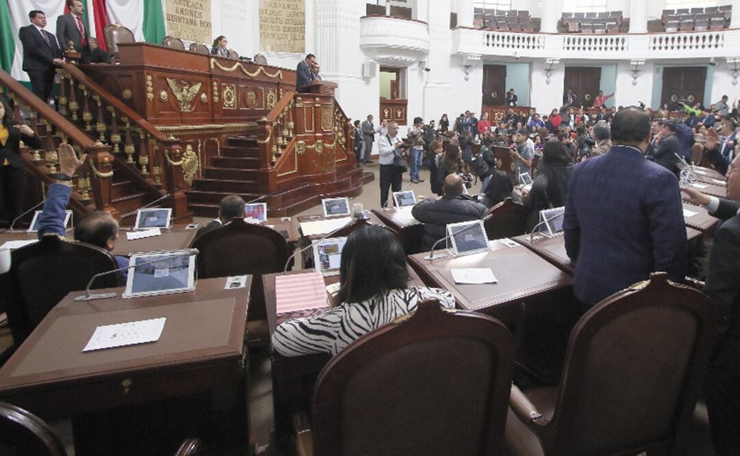 Por plenaria de Morena, Congreso de CDMX frena actividades del día