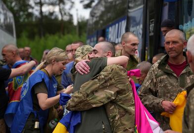 Ucrania y Rusia intercambian otros 307 prisioneros por bando; es el segundo día del canje acordado entre Moscú y Kiev