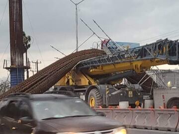Cae estructura de varillas de Línea 6 del Metro en Apodaca, Nuevo León; no se reportan lesionados