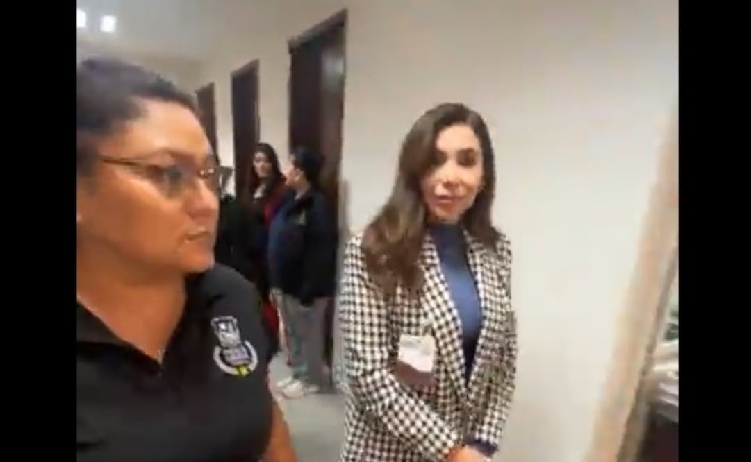 Trasladan a exalcaldesa de Múzquiz a comparecer a Saltillo por procesos en la fiscalía Anticorrupción (16/12/2025). Foto: Especial