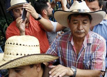 Formal prison against dissident teachers leader in Mexico