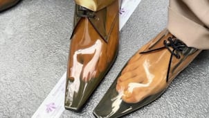 Los zapatos transparentes de YSL que causan polémica