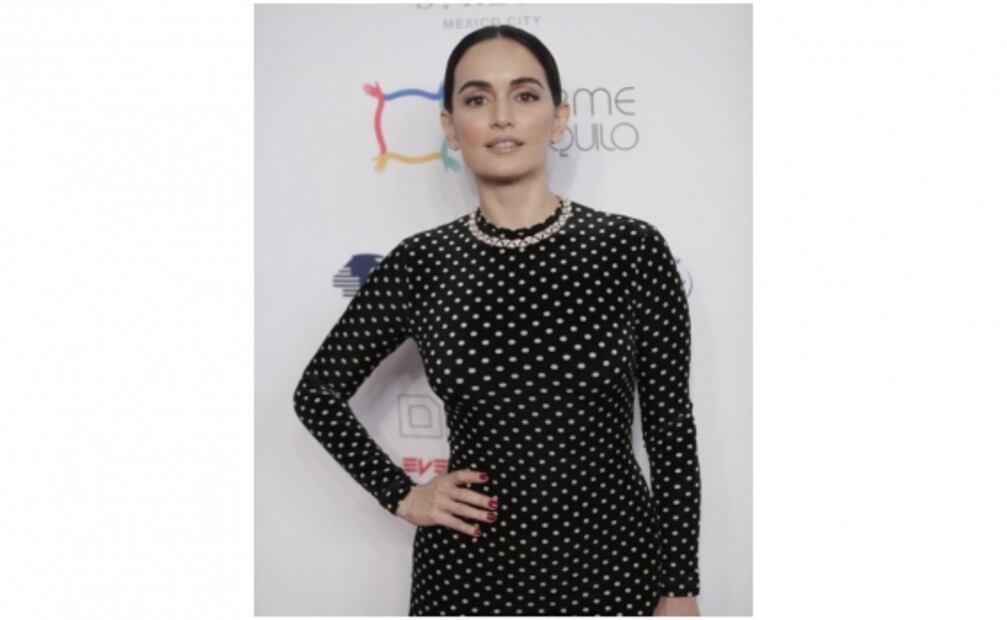 Eva Longoria presume amistad con Carlos Rivera en gala benéfica