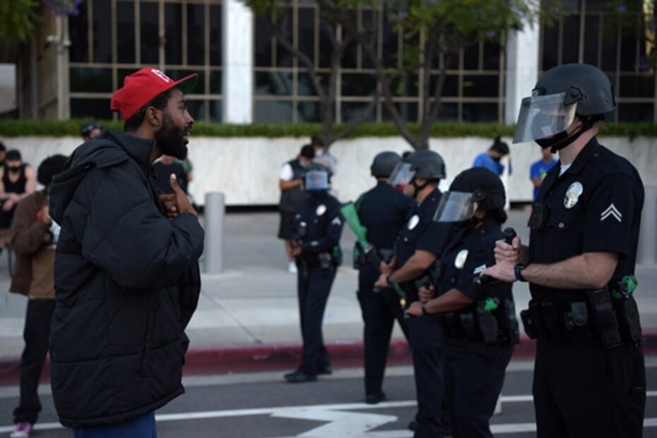 Las fotos de la indignación y la protesta por la muerte de afroamericano en EU