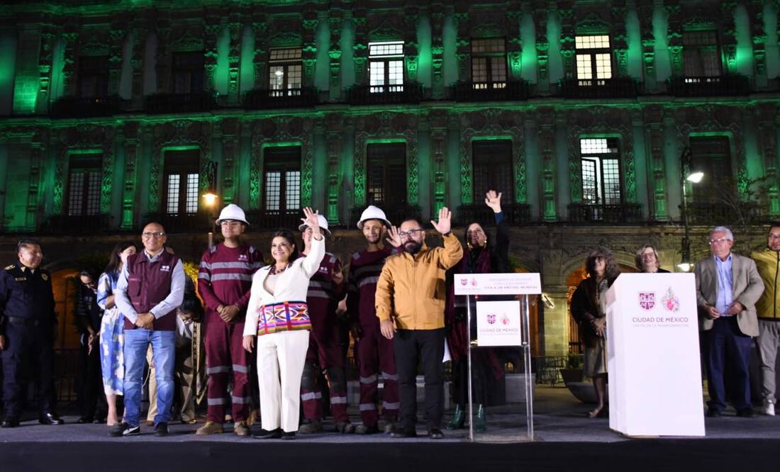 Clara Brugada encabeza el encendido de luces por Mundial 2026 (11/06/2025). Foto: Especial