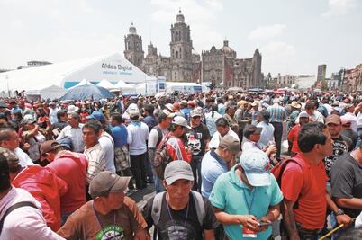 CNTE califica su regreso al Zócalo como “histórico” 