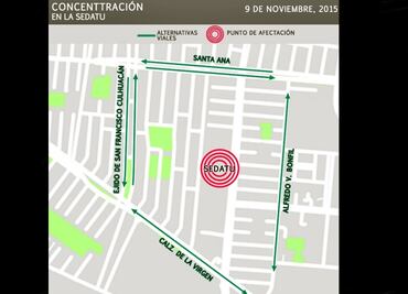 Campesinos bloquean vialidad en el Eje 2 Oriente