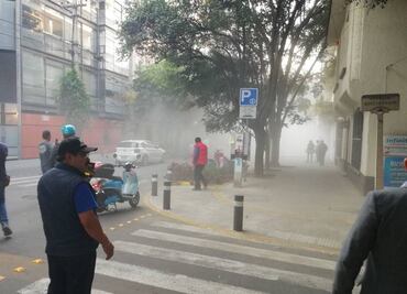 Se cae fachada de edificio en la Condesa