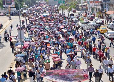 Amaga CNTE con protestas si AMLO falla