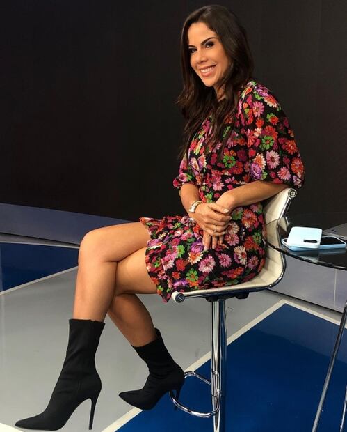 Paola Rojas enseña el minivestido ideal para las mujeres mayores de 40 años