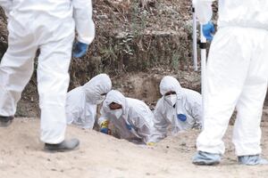 Recuperan 25 cuerpos del Panteón Dolores