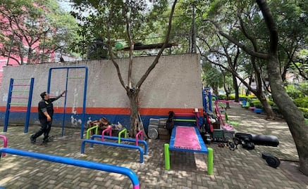 Alcaldía Benito Juárez retira gimnasios al aire libre en San Pedro de Los Pinos; alcalde reitera recuperación de espacios públicos