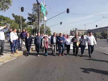 Juan Díaz de la Torre debe rendir cuentas: afines a Elba Esther Gordillo