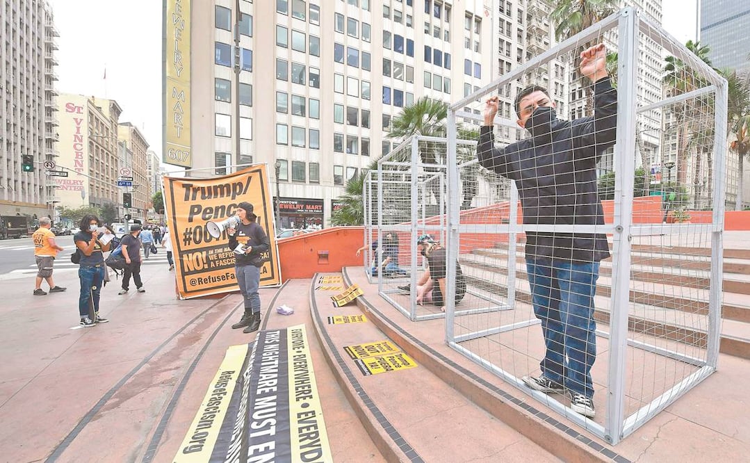 Activistas, en una protesta contra las políticas migratorias del gobierno de Donald Trump, el 9 de octubre en Los Ángeles, California. Foto: ARCHIVO AFP