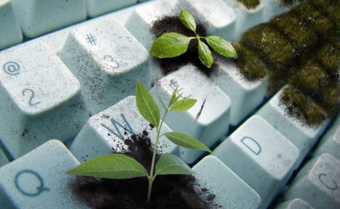 La industria tecnológica es una de las más contaminantes pero, en el problema, también puede haber una solución. Conoce algunas alternativas 