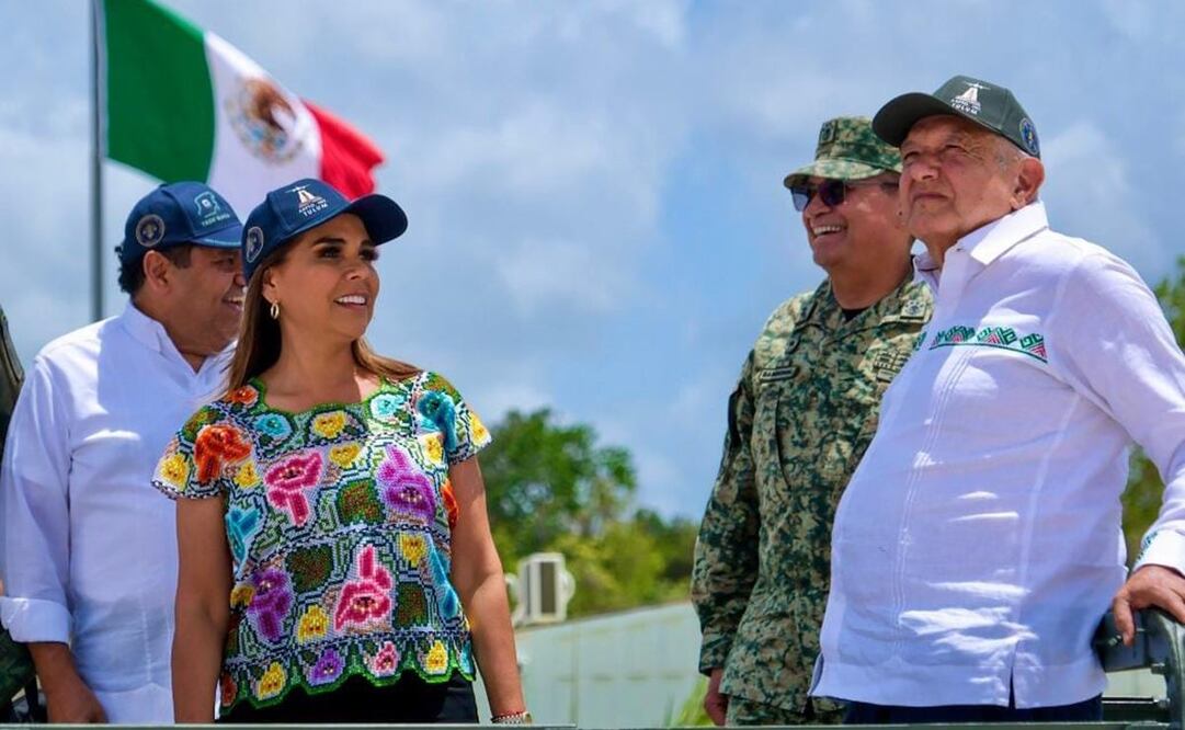 AMLO acompañado de Mara Lezama en supervisión del Tren Maya. Foto: Twitter @MaraLezama