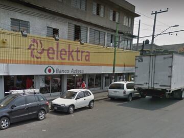 Balean a policía por impedir robo de tienda en GAM
