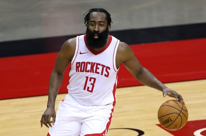 James Harden, multado por violar protocolos Covid-19 de la NBA