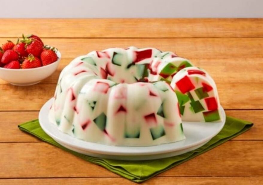 Cómo hacer una gelatina de mosaico tricolor