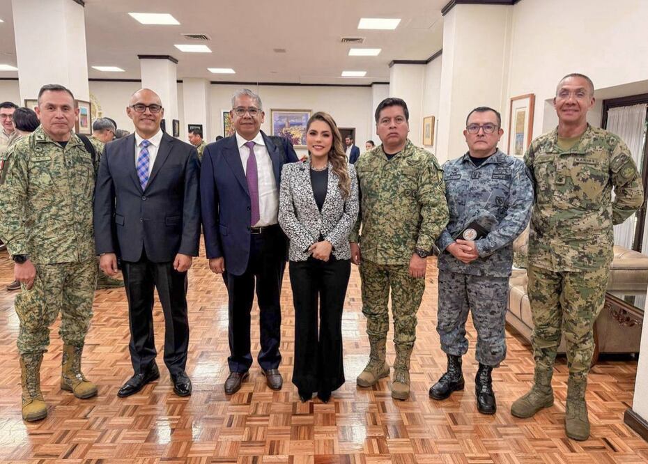 En la reunión de la Mesa de Seguridad Nacional participó la gobernadora Evelyn Salgado Pineda. Foto: Especial