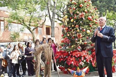 Narro pide unidad a trabajadores de Salud